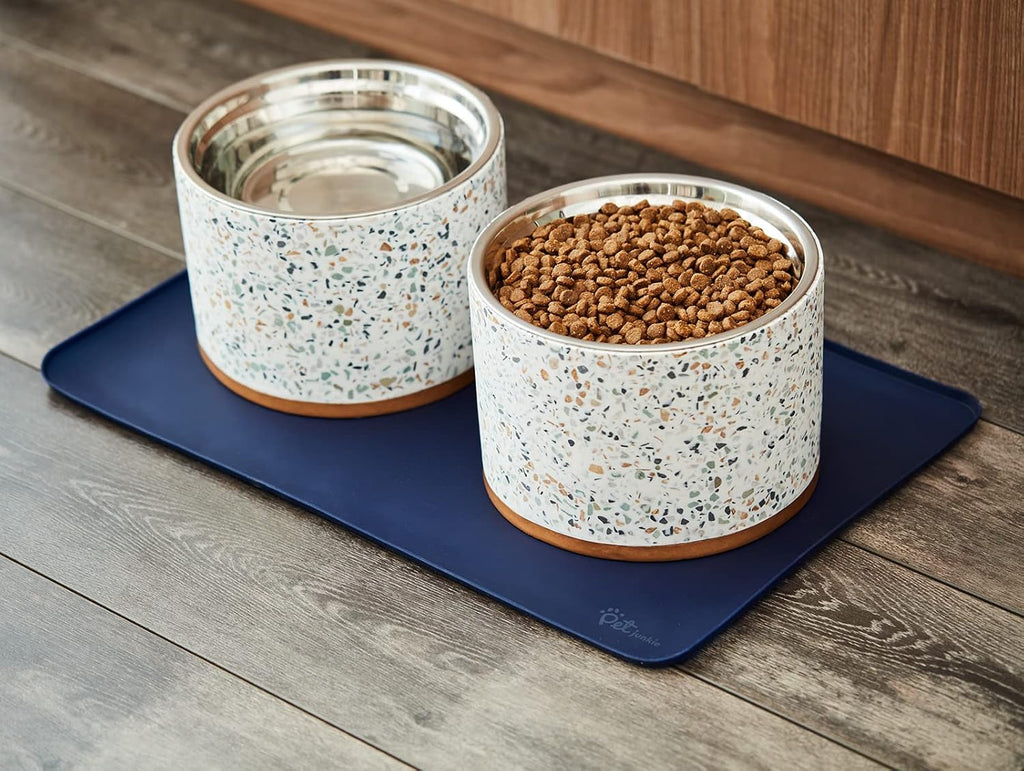 TidyDen Raised-Edge Feeding Mat